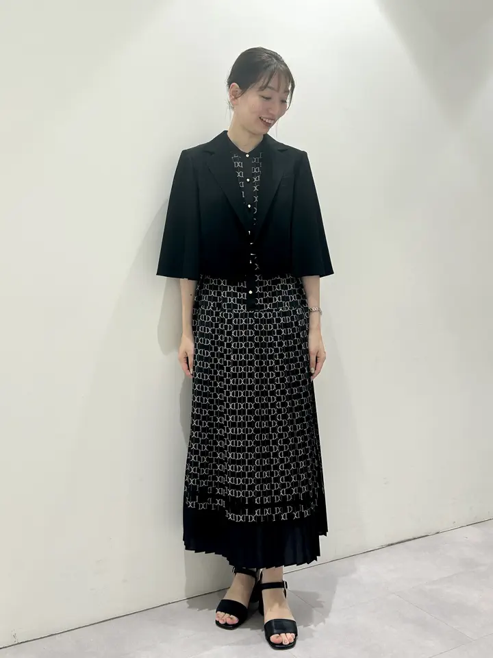 GRACE CONTINENTAL eri コーディネート画像