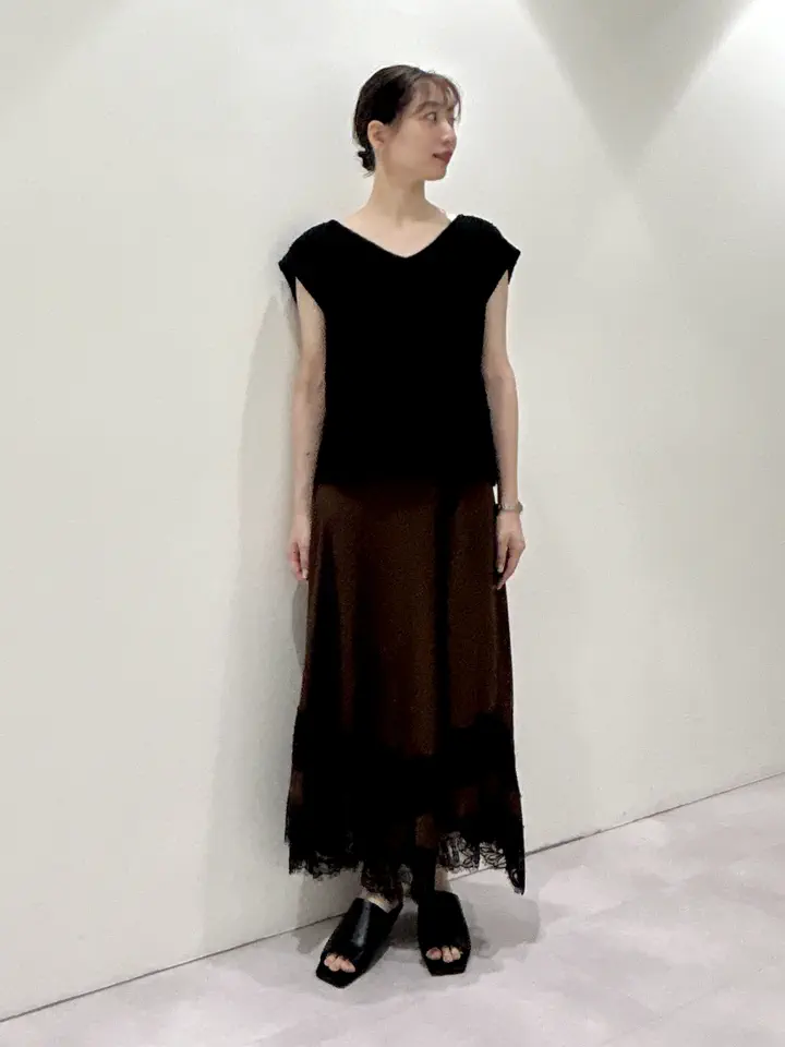 GRACE CONTINENTAL eri コーディネート画像