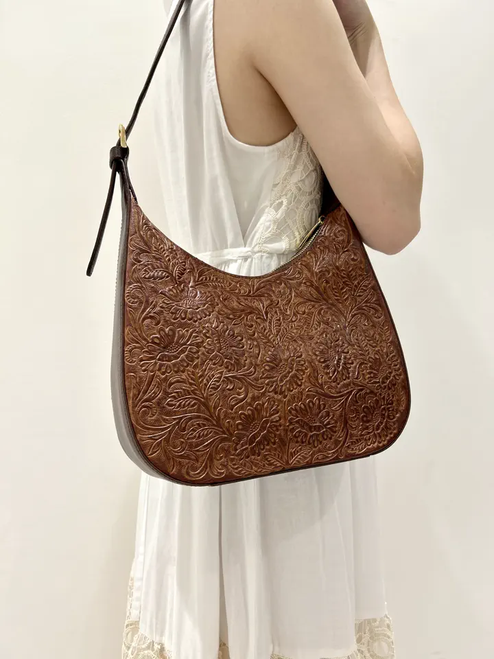 GRACE CONTINENTAL eri コーディネート画像