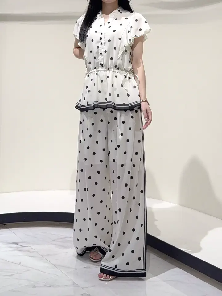 GRACE CONTINENTAL Suzuka コーディネート画像