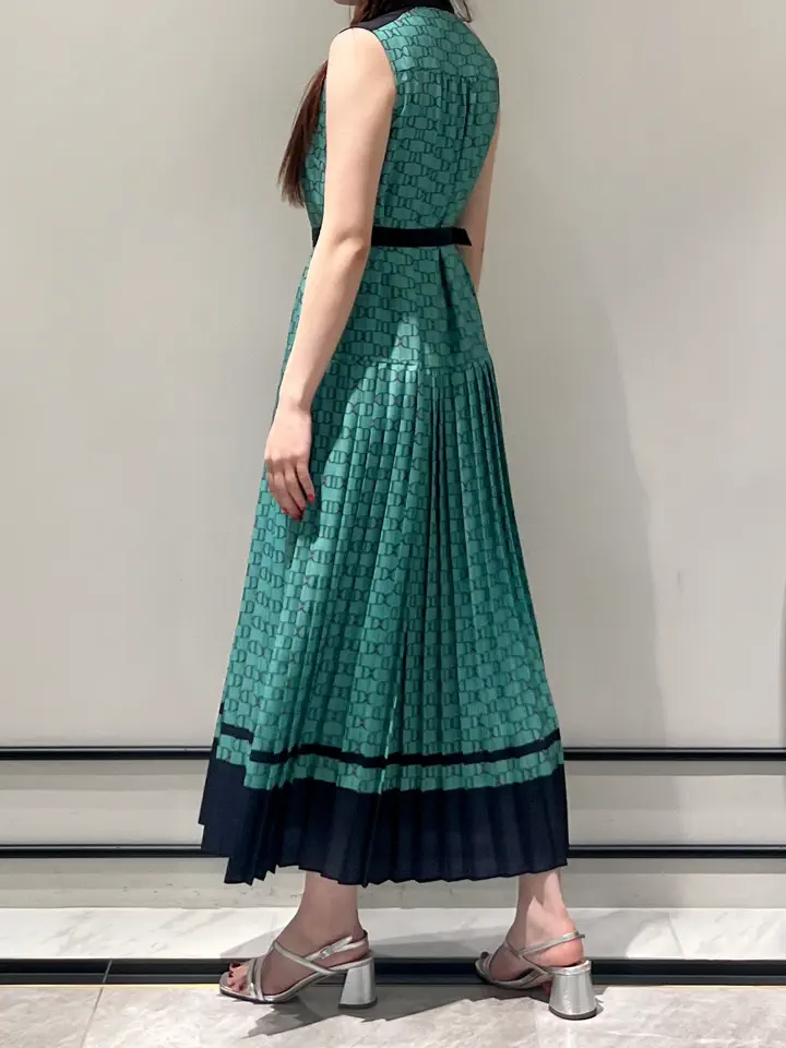 GRACE CONTINENTAL RIKO コーディネート画像