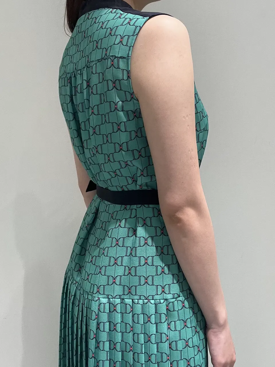GRACE CONTINENTAL RIKO コーディネート画像