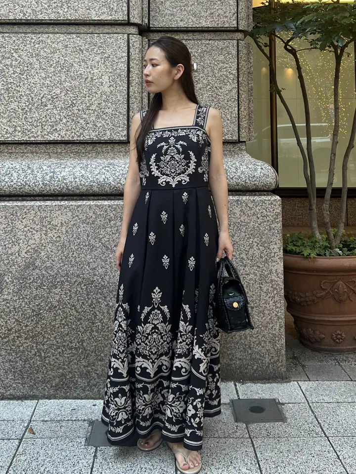 GRACE CONTINENTAL ERINA KATO コーディネート画像