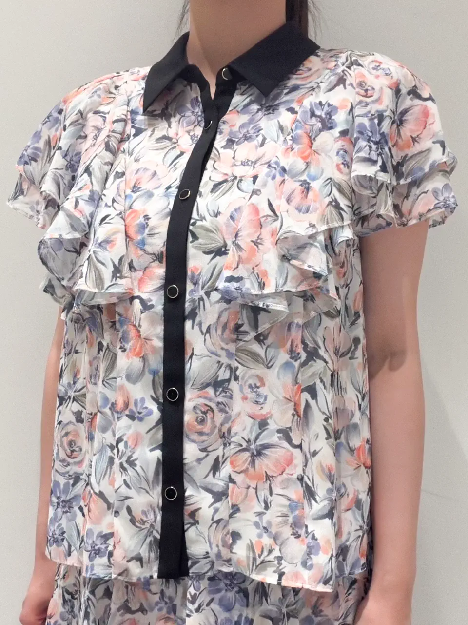 GRACE CONTINENTAL CHISAKO.S コーディネート画像