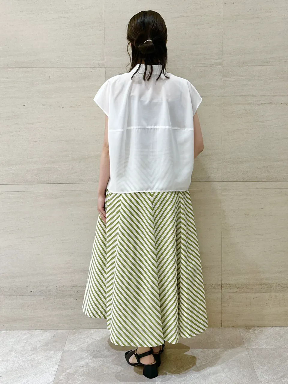 GRACE CONTINENTAL Wakazono コーディネート画像
