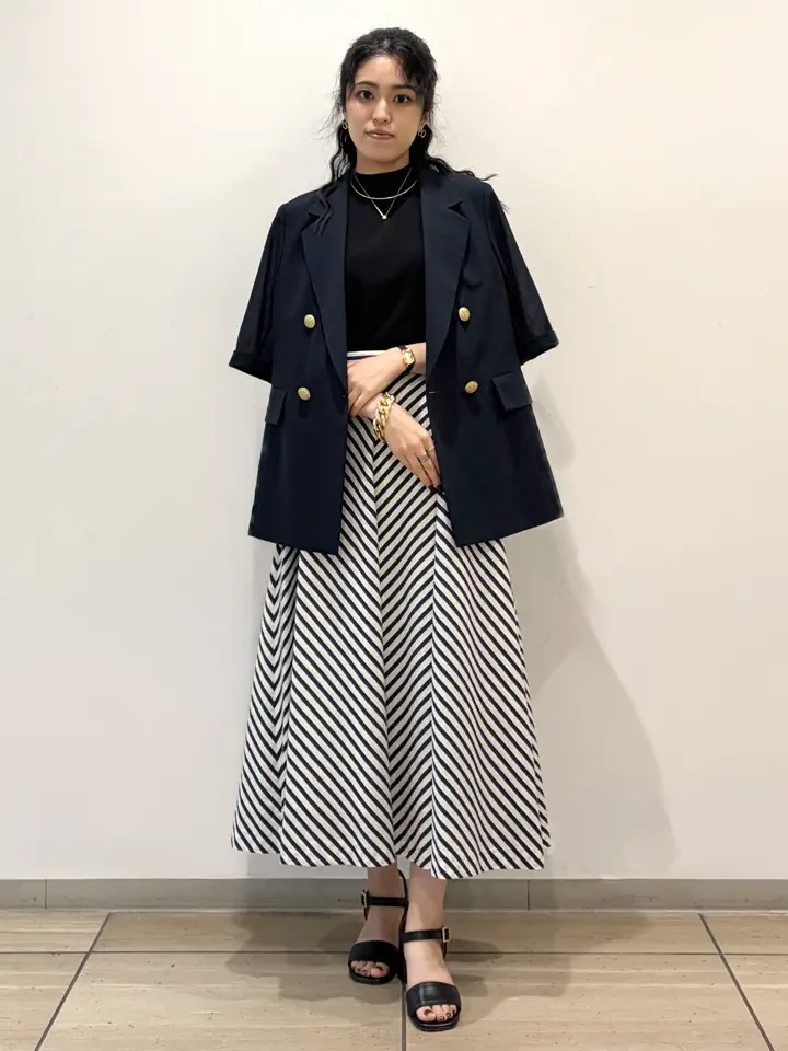 GRACE CONTINENTAL yoshi コーディネート画像