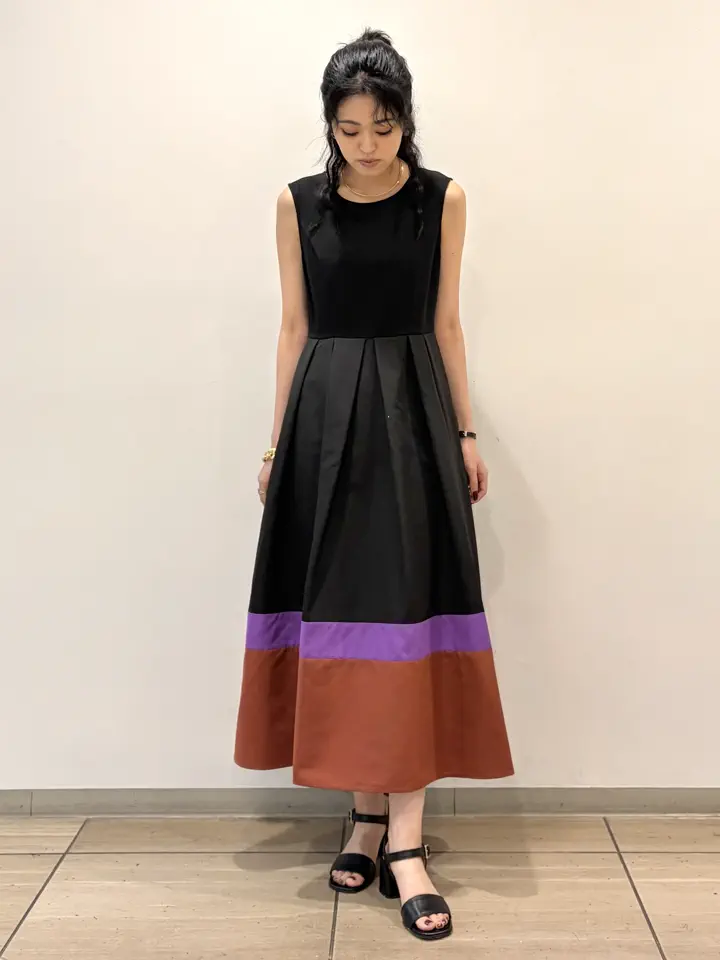 GRACE CONTINENTAL yoshi コーディネート画像