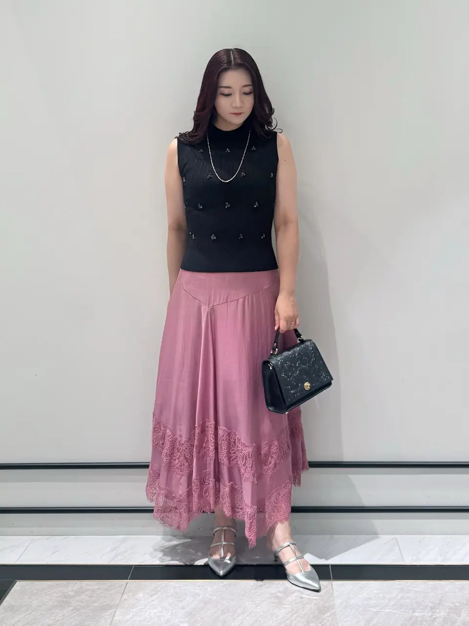GRACE CONTINENTAL MOMOKO コーディネート画像