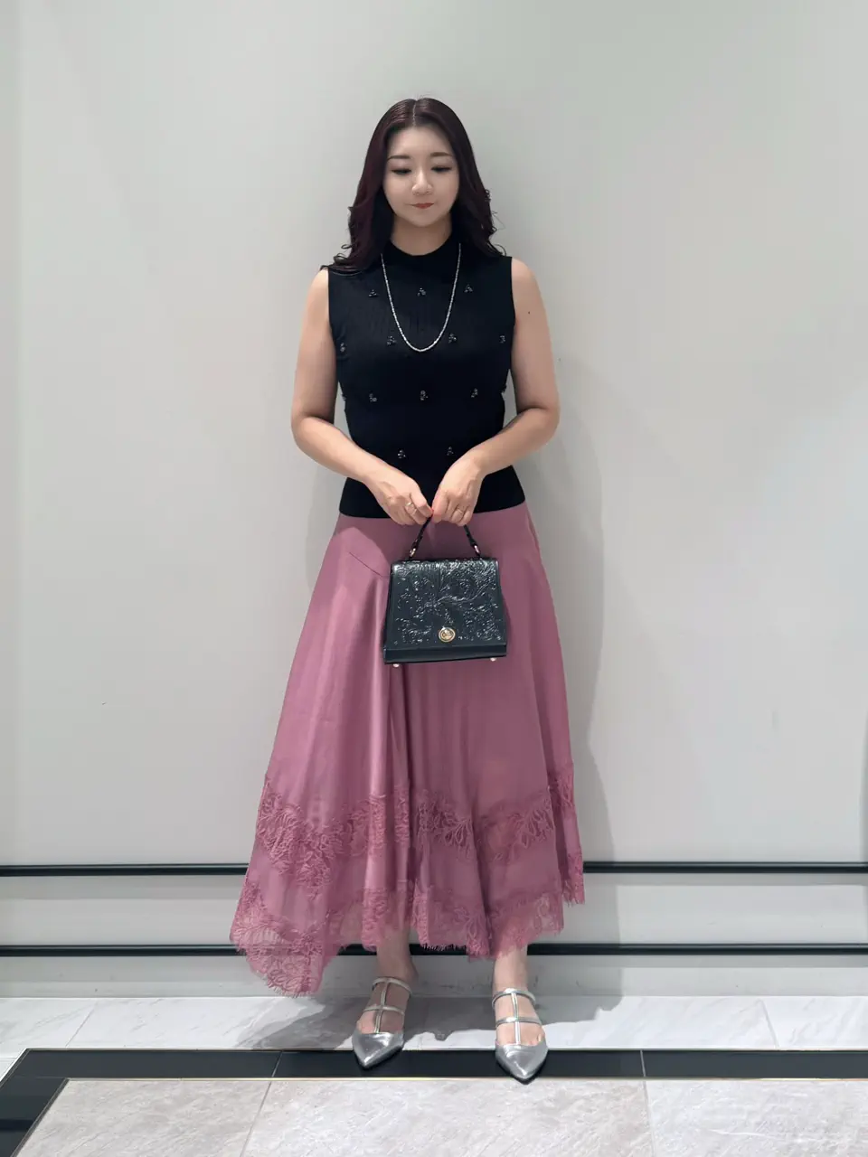 GRACE CONTINENTAL MOMOKO コーディネート画像