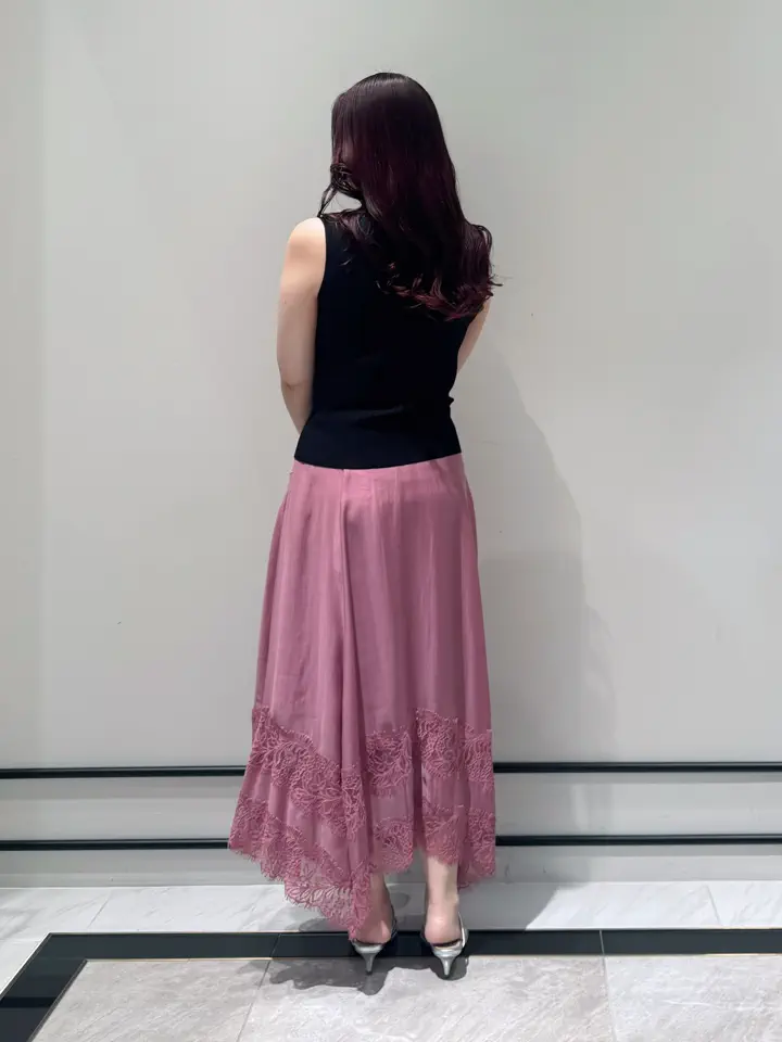 GRACE CONTINENTAL MOMOKO コーディネート画像