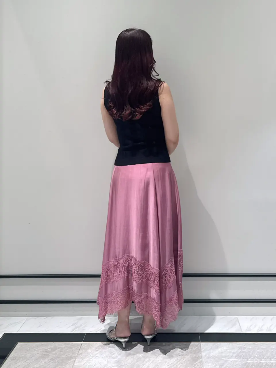 GRACE CONTINENTAL MOMOKO コーディネート画像