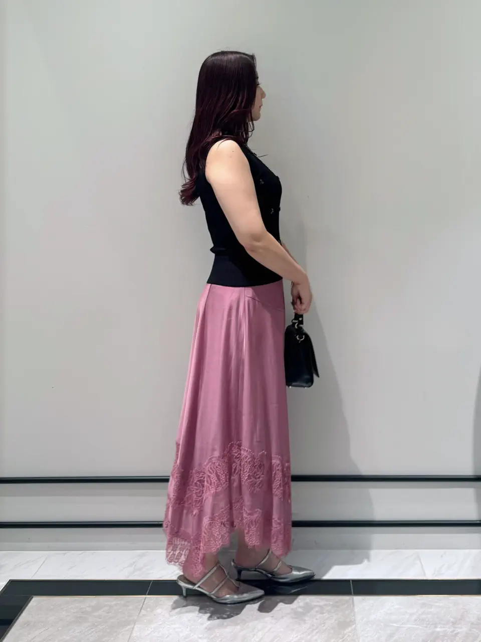 GRACE CONTINENTAL MOMOKO コーディネート画像