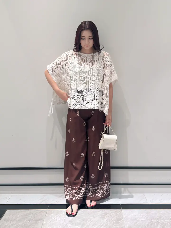 GRACE CONTINENTAL MOMOKO コーディネート画像
