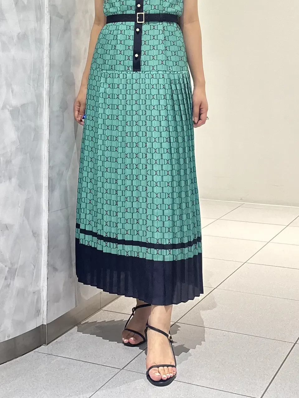 GRACE CONTINENTAL 岩永 春佳 コーディネート画像