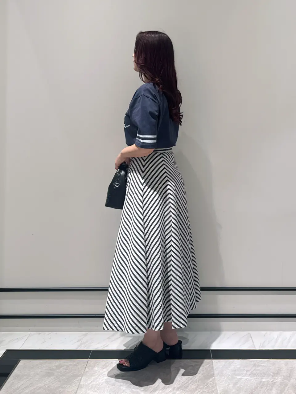 GRACE CONTINENTAL MOMOKO コーディネート画像