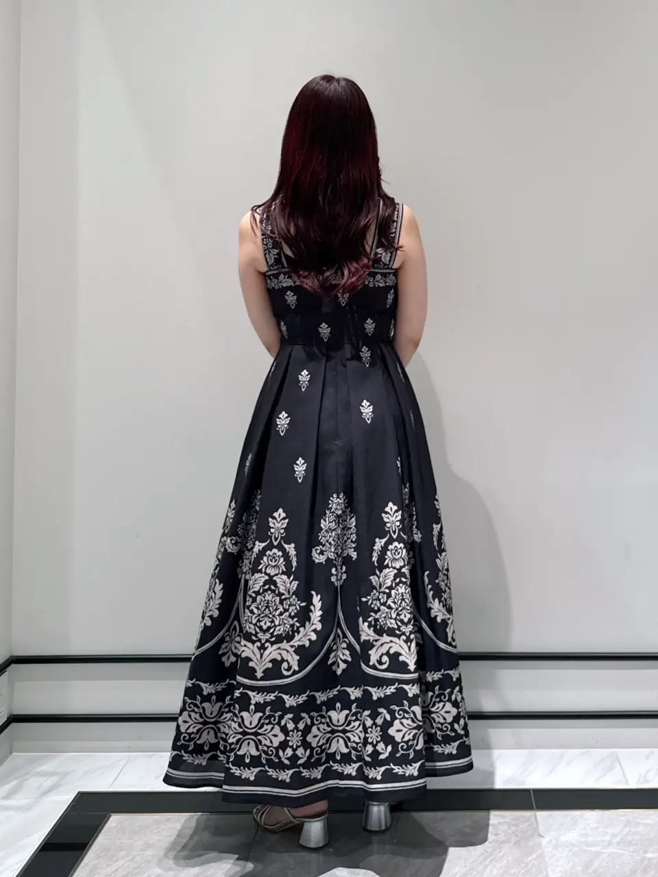 GRACE CONTINENTAL MOMOKO コーディネート画像