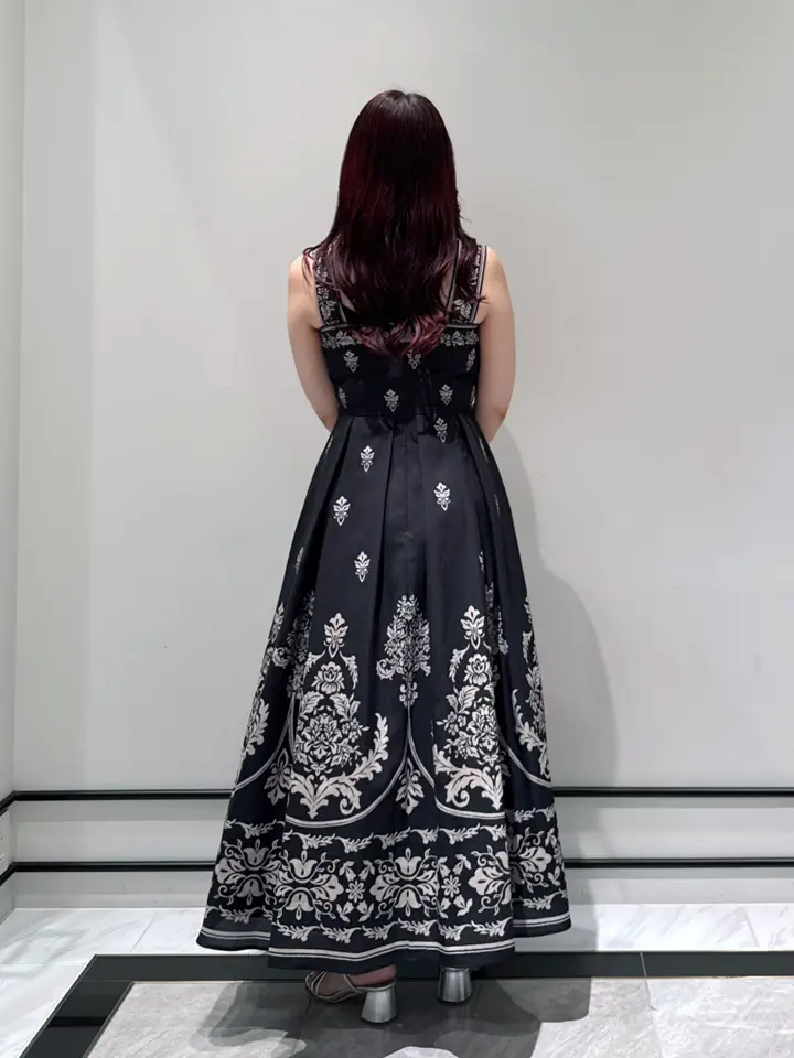 GRACE CONTINENTAL MOMOKO コーディネート画像