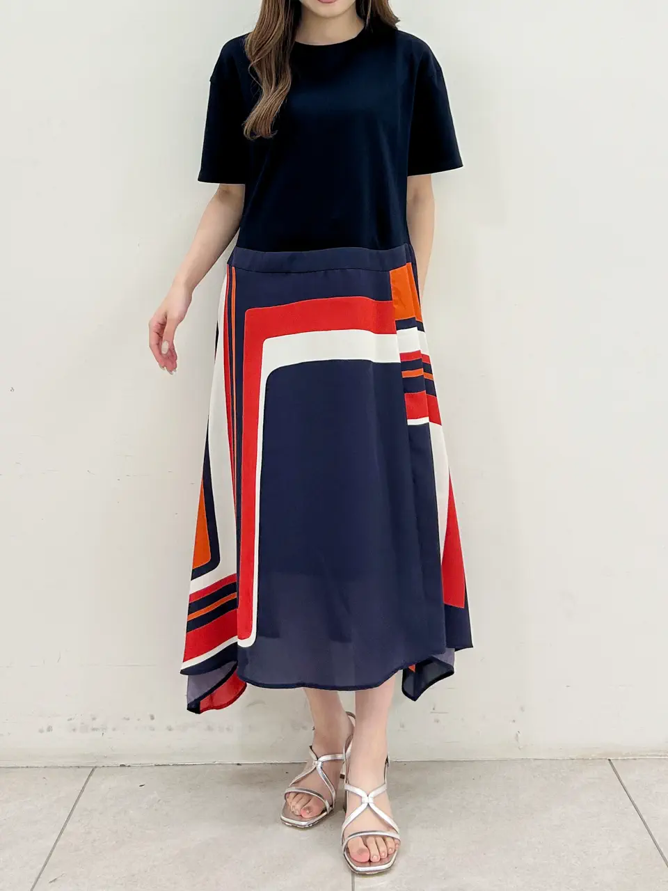 GRACE CONTINENTAL Miu Akamatsu コーディネート画像