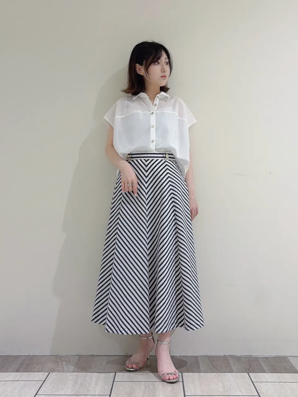 GRACE CONTINENTAL SASAKI コーディネート画像