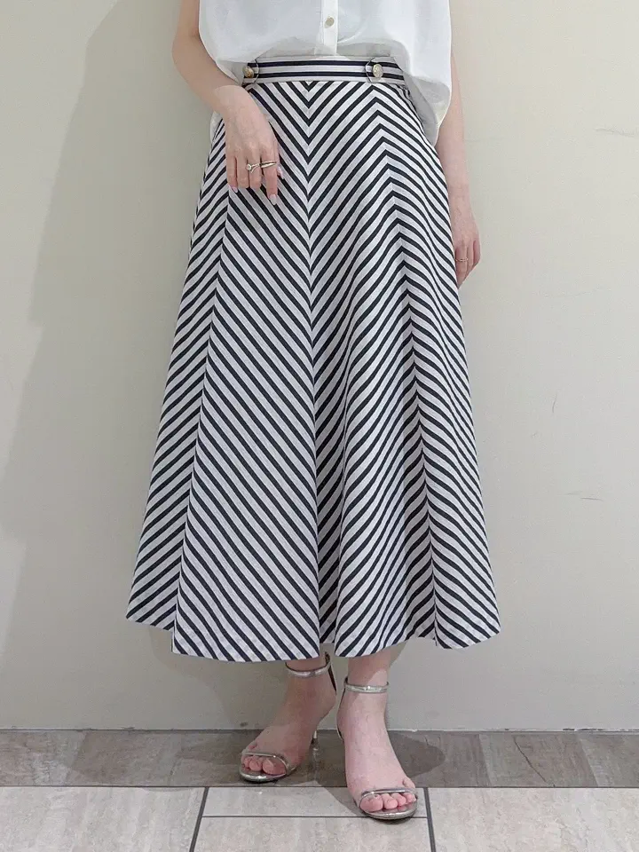 GRACE CONTINENTAL SASAKI コーディネート画像