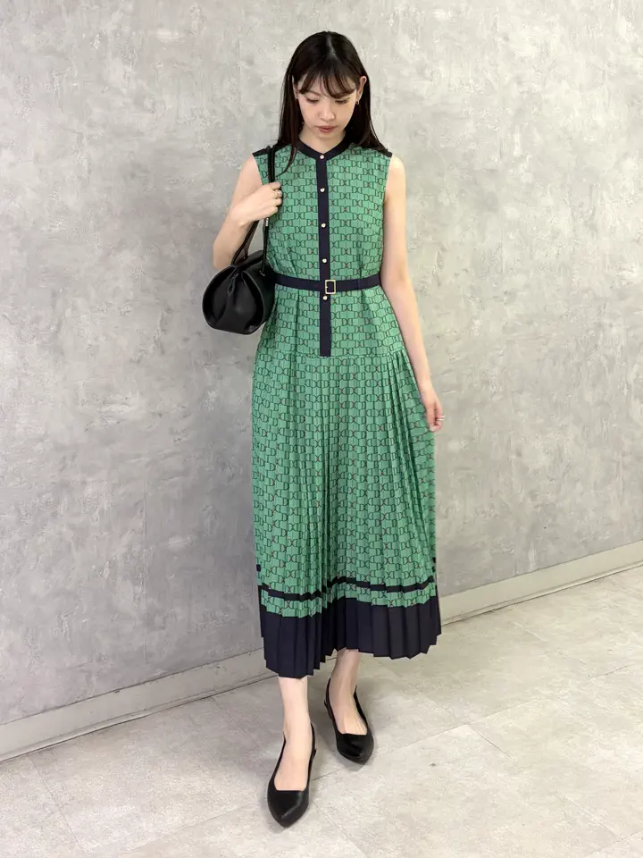 GRACE CONTINENTAL kobayashi コーディネート画像