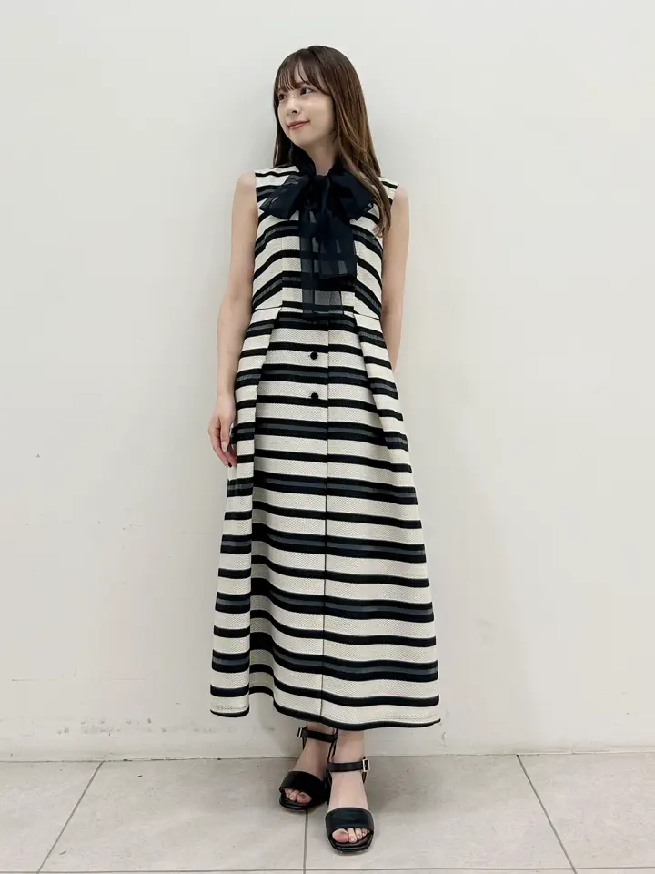 GRACE CONTINENTAL Miu Akamatsu コーディネート画像