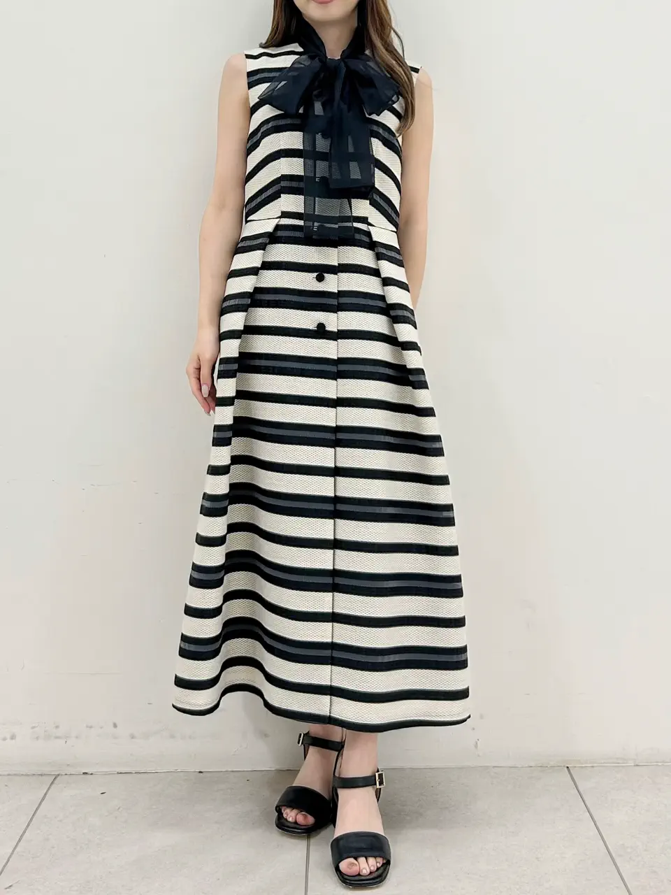 GRACE CONTINENTAL Miu Akamatsu コーディネート画像
