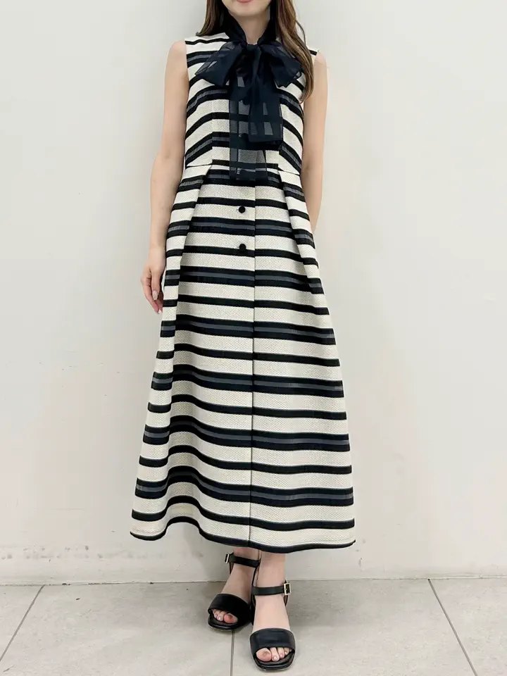 GRACE CONTINENTAL Miu Akamatsu コーディネート画像