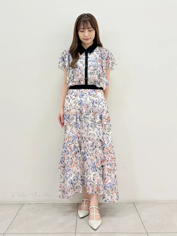 GRACE CONTINENTAL Miu Akamatsu コーディネート画像