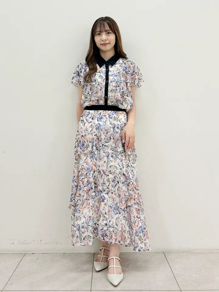 GRACE CONTINENTAL Miu Akamatsu コーディネート画像