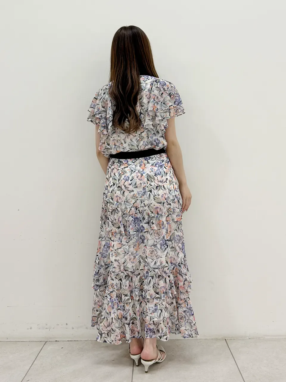 GRACE CONTINENTAL Miu Akamatsu コーディネート画像