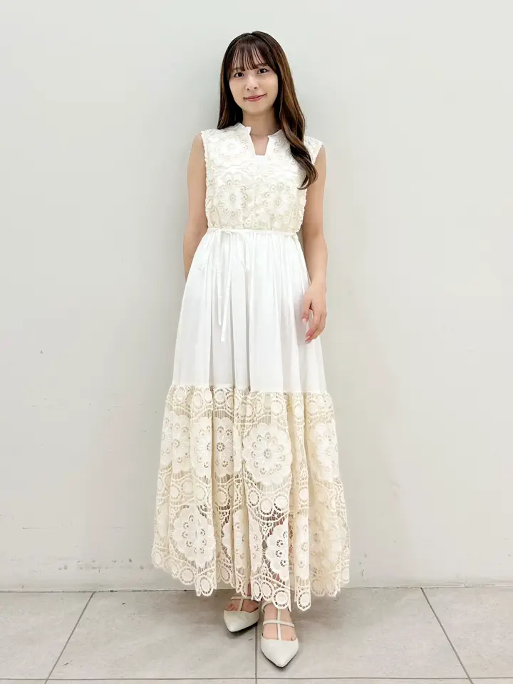 GRACE CONTINENTAL Miu Akamatsu コーディネート画像