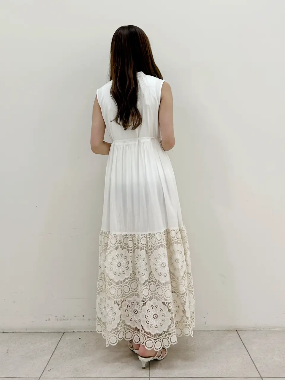 GRACE CONTINENTAL Miu Akamatsu コーディネート画像