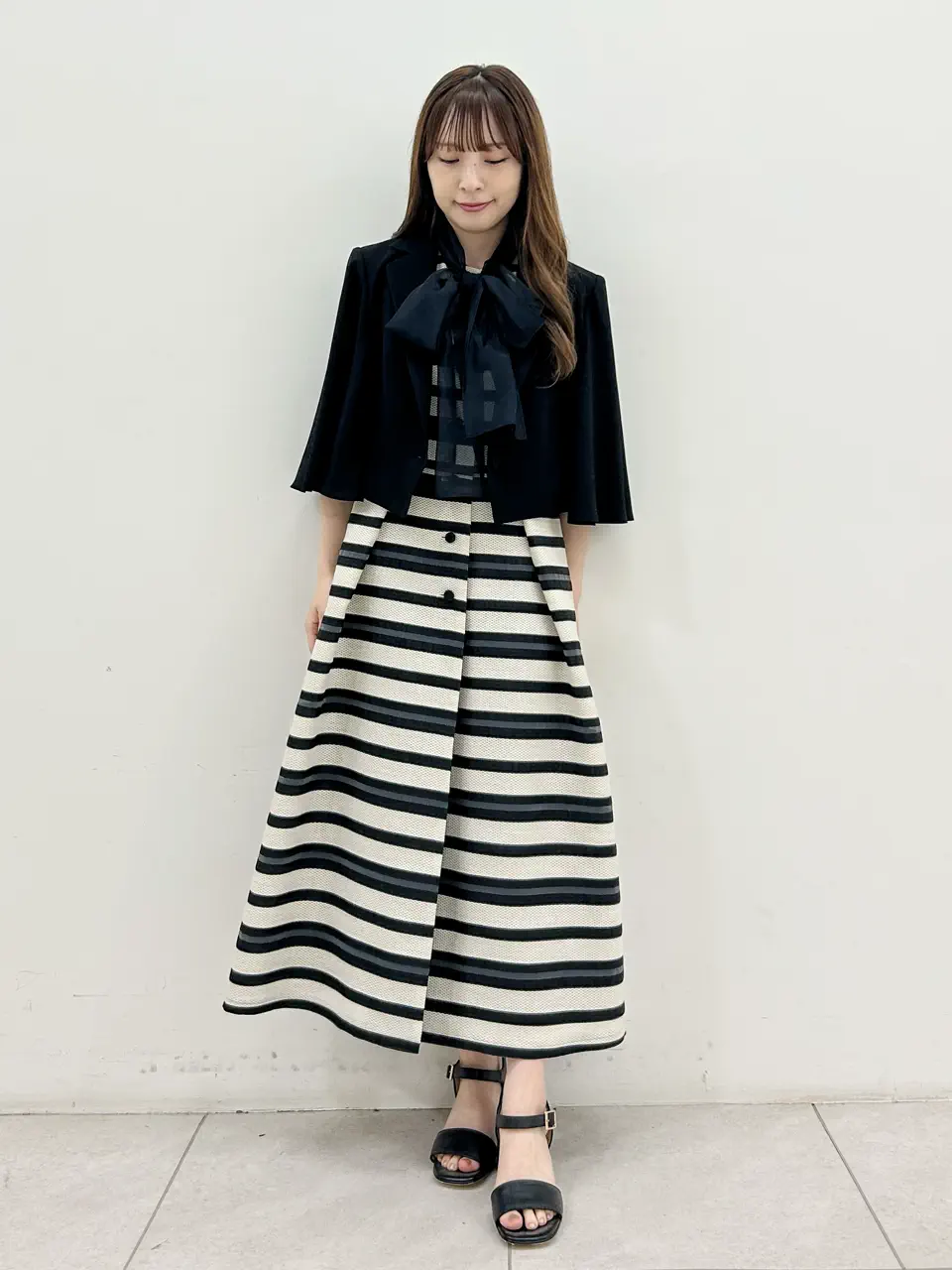 GRACE CONTINENTAL Miu Akamatsu コーディネート画像