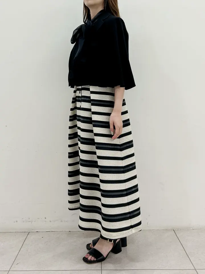 GRACE CONTINENTAL Miu Akamatsu コーディネート画像