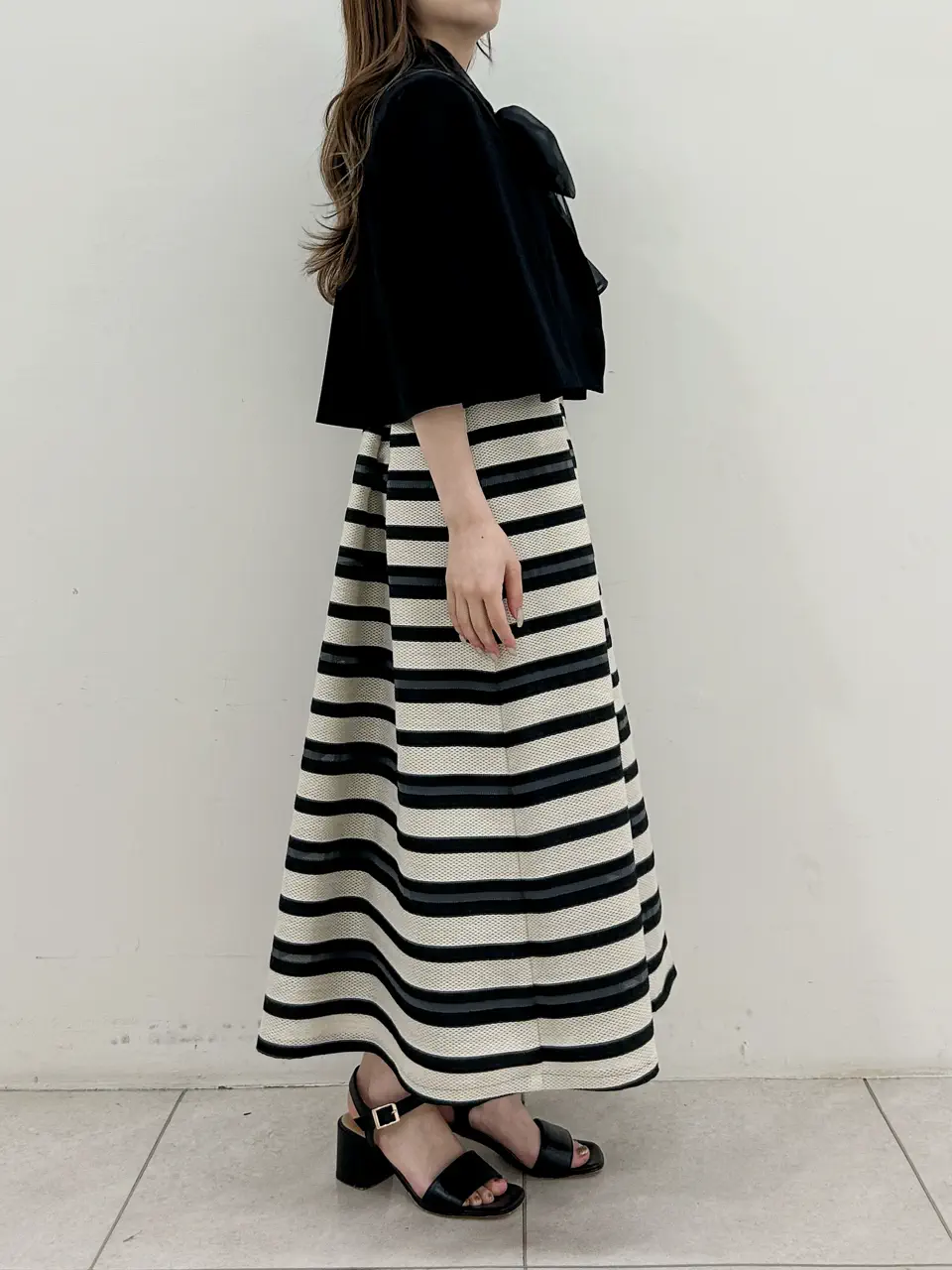 GRACE CONTINENTAL Miu Akamatsu コーディネート画像