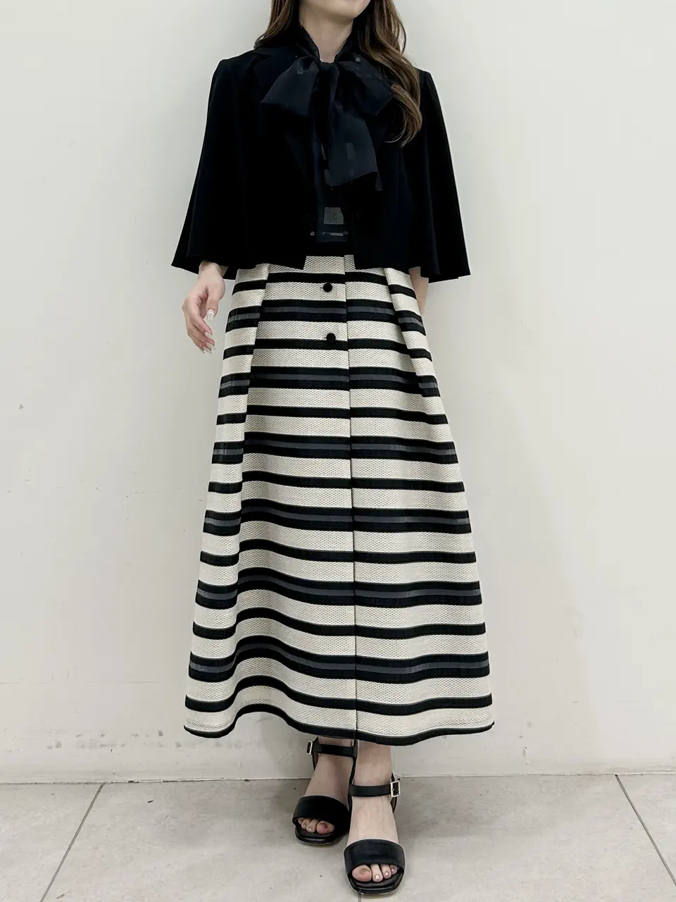 GRACE CONTINENTAL Miu Akamatsu コーディネート画像