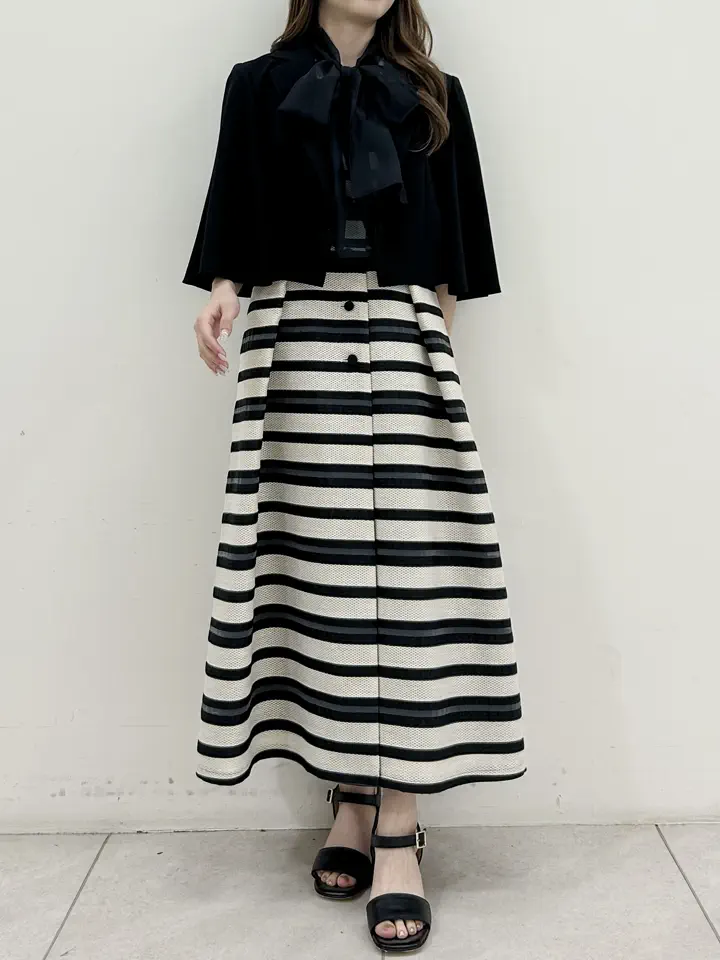 GRACE CONTINENTAL Miu Akamatsu コーディネート画像