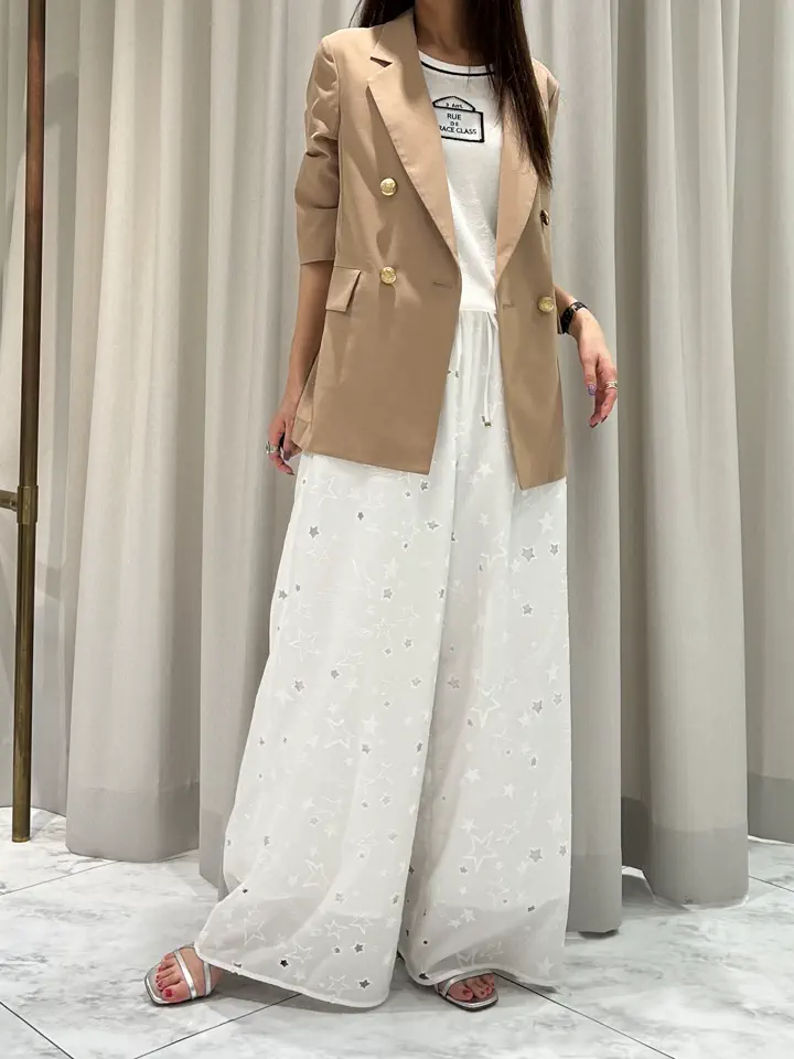 GRACE CONTINENTAL 志田　悠 コーディネート画像