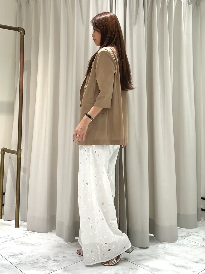 GRACE CONTINENTAL 志田　悠 コーディネート画像