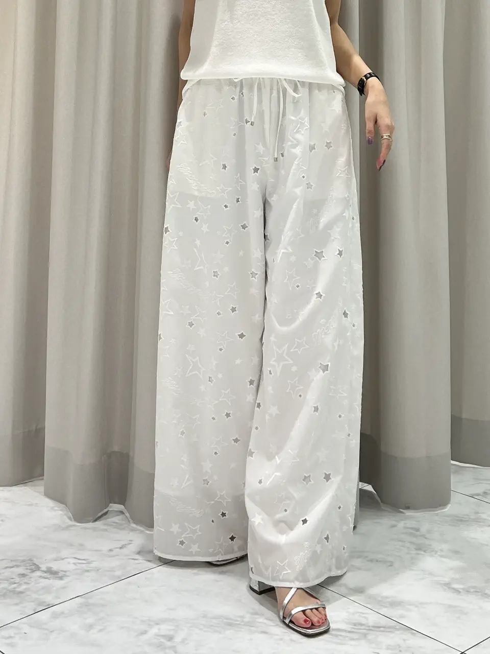 GRACE CONTINENTAL 志田　悠 コーディネート画像