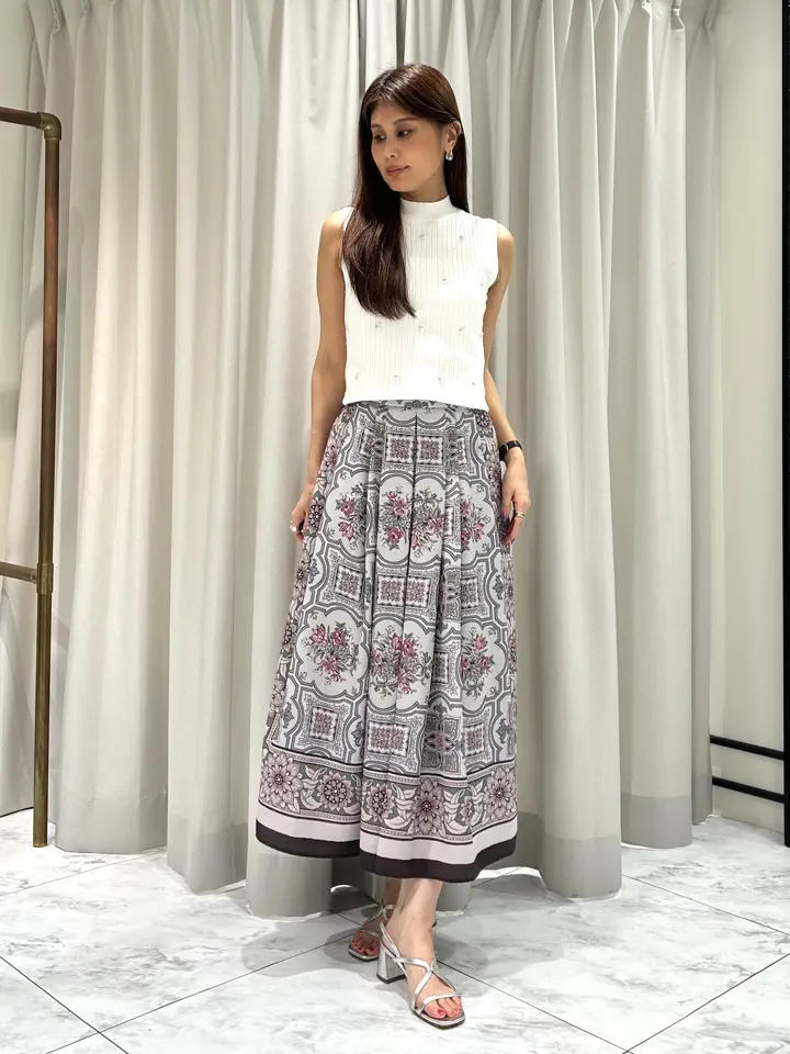GRACE CONTINENTAL 志田　悠 コーディネート画像