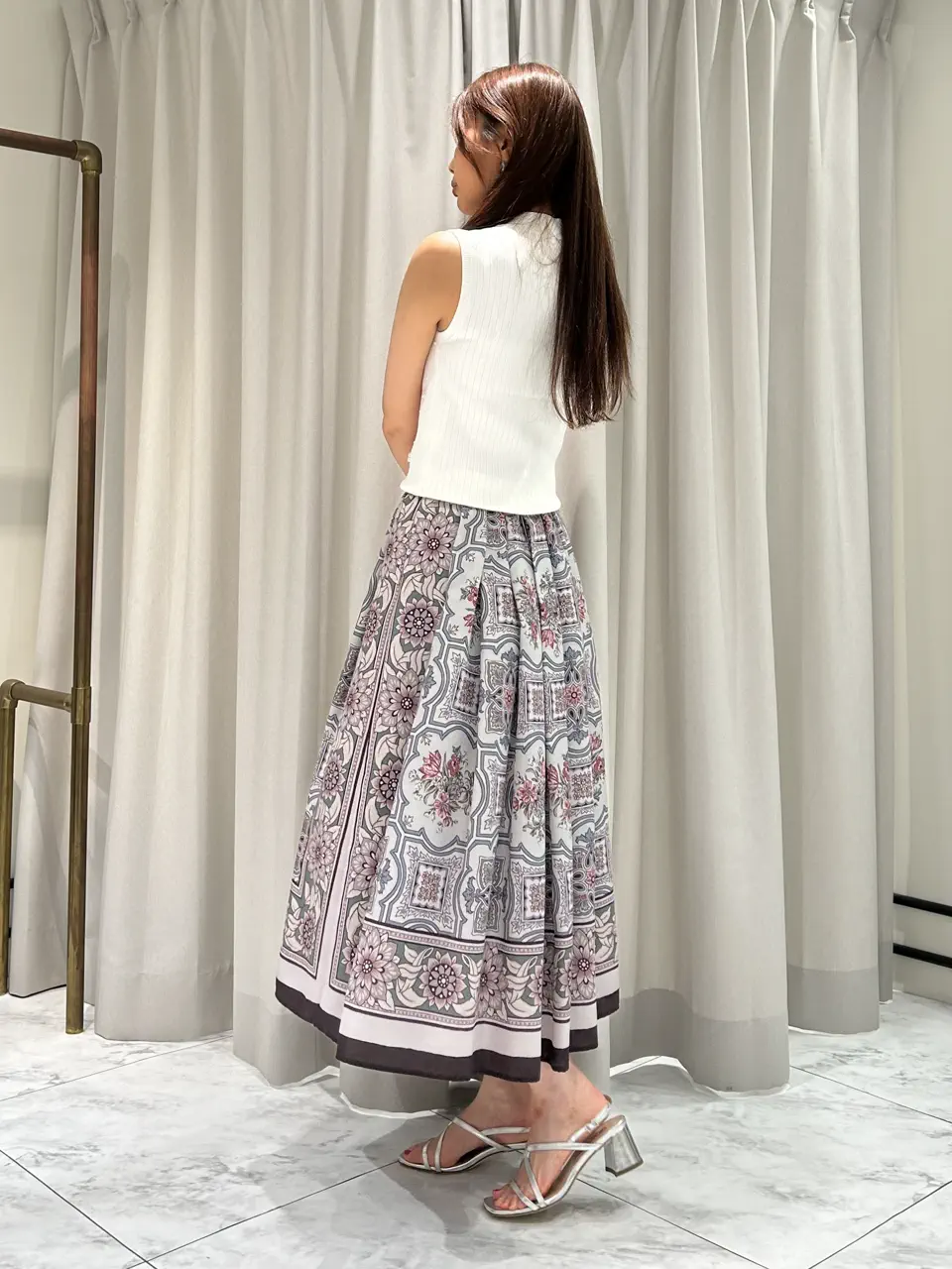 GRACE CONTINENTAL 志田　悠 コーディネート画像