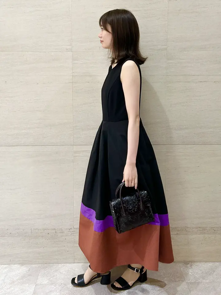 GRACE CONTINENTAL Wakazono コーディネート画像