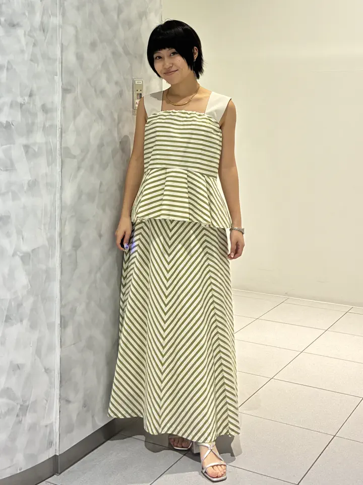GRACE CONTINENTAL Yuna Iwasaki コーディネート画像
