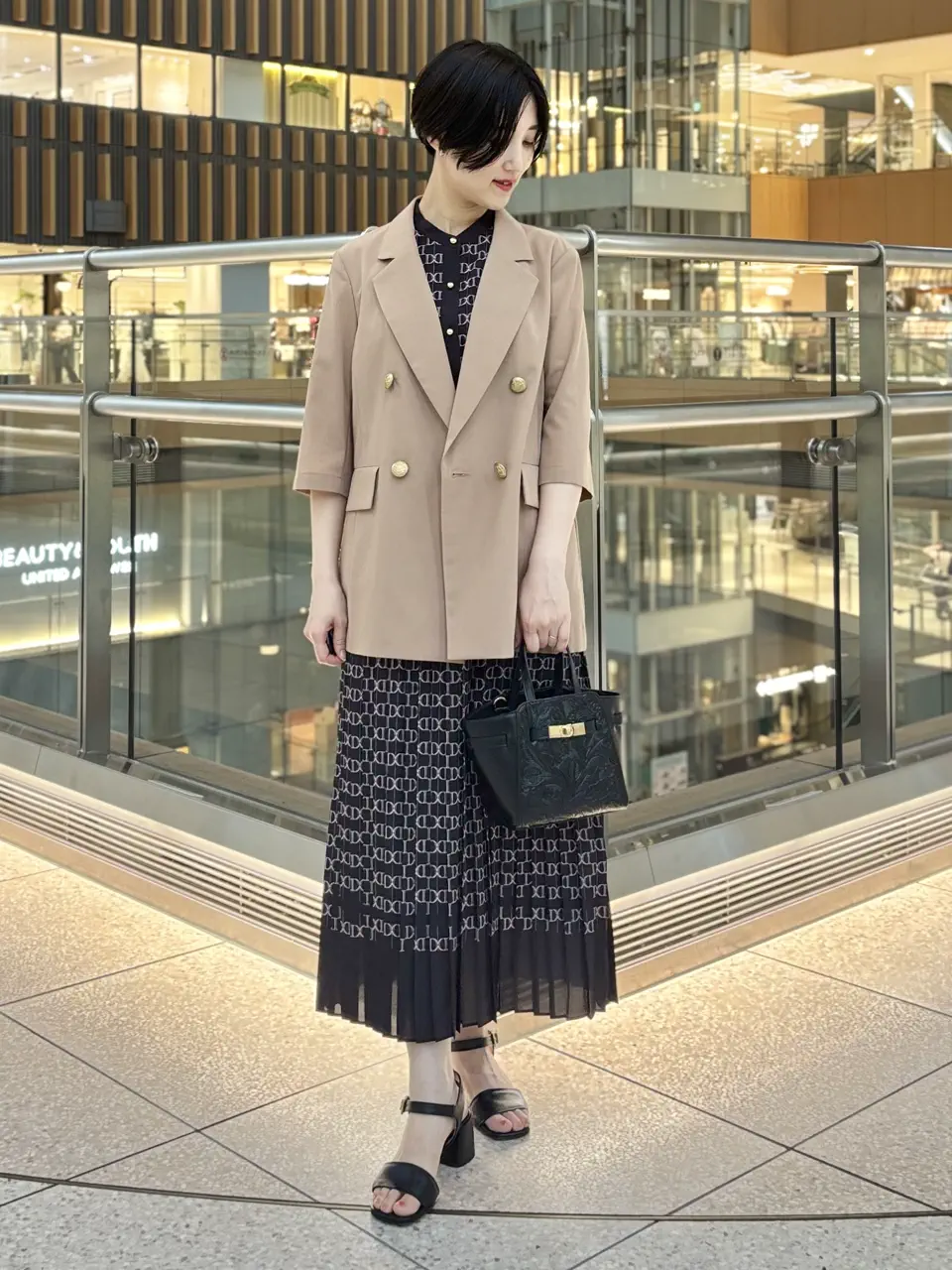 GRACE CONTINENTAL A.FUKUDA コーディネート画像