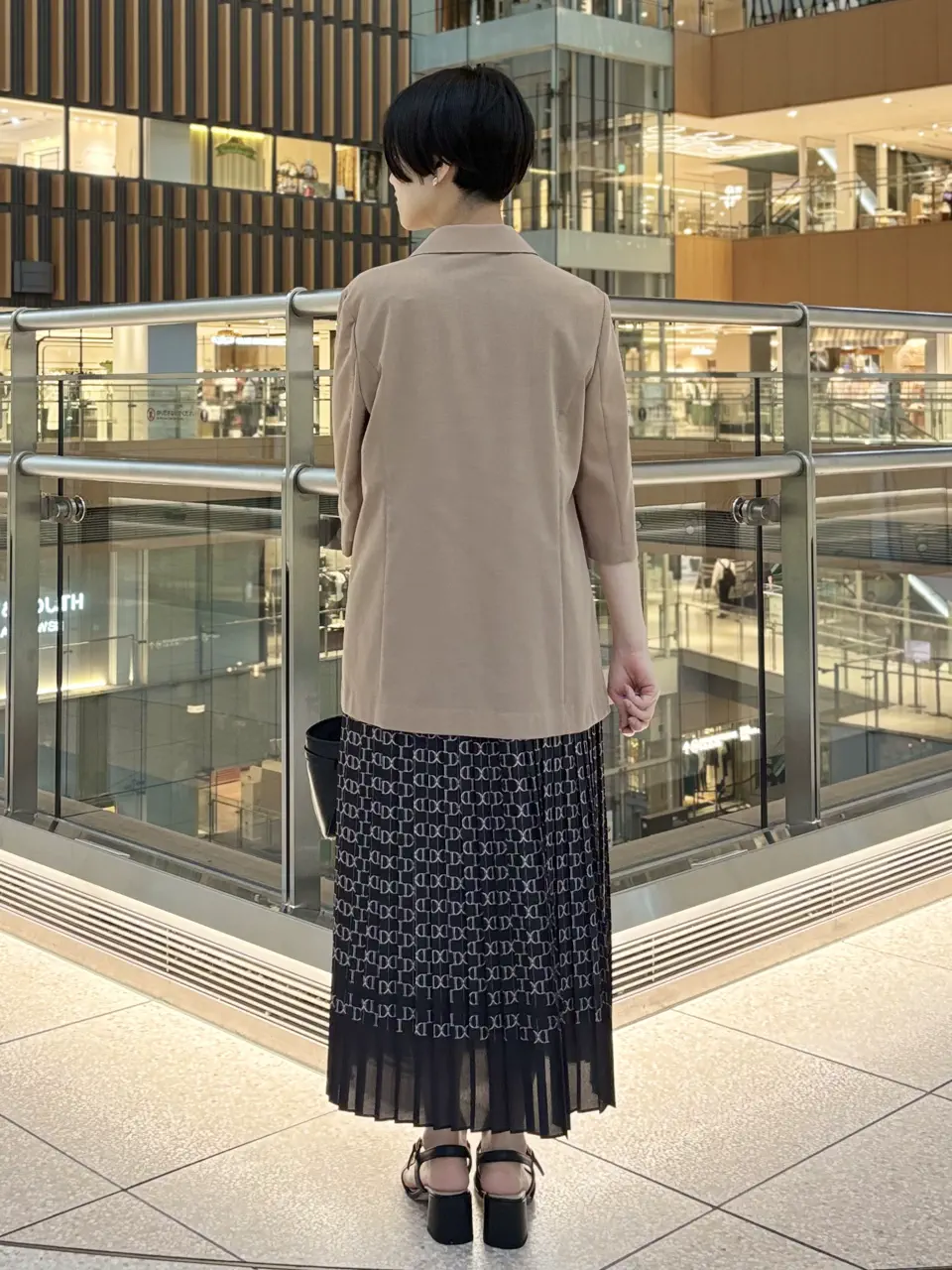 GRACE CONTINENTAL A.FUKUDA コーディネート画像