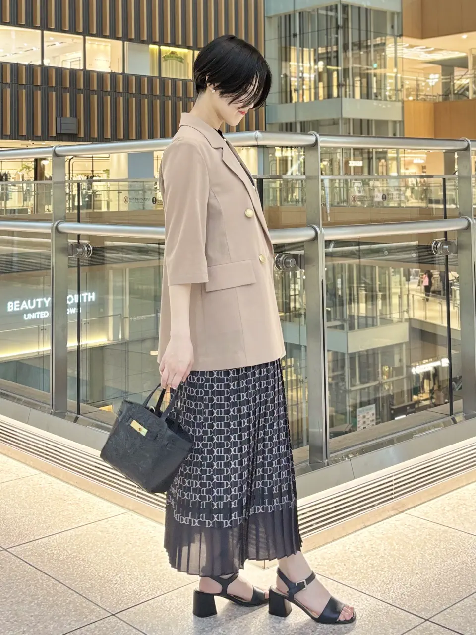 GRACE CONTINENTAL A.FUKUDA コーディネート画像