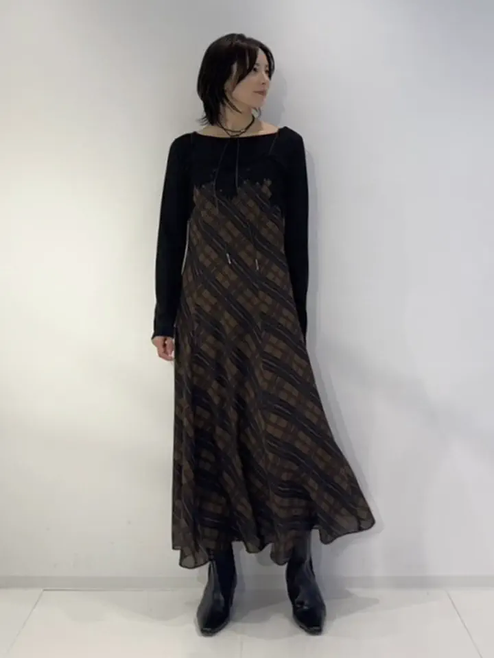 GRACE CONTINENTAL Hikaru Okada コーディネート画像