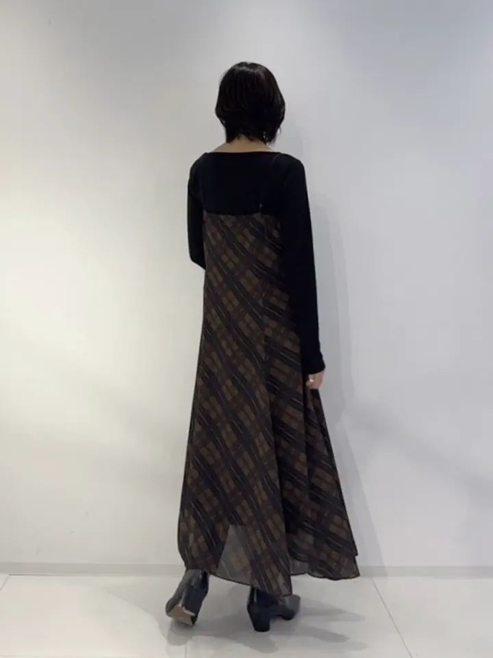 GRACE CONTINENTAL Hikaru Okada コーディネート画像